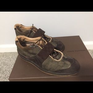 Louis Vuitton shoes, u get all the original items